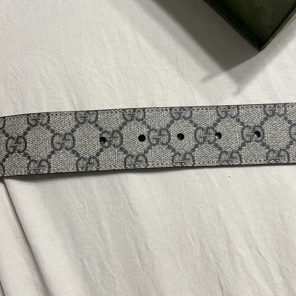Gucci GG Supreme Belt With G Buckle - Picture 5 of 8
